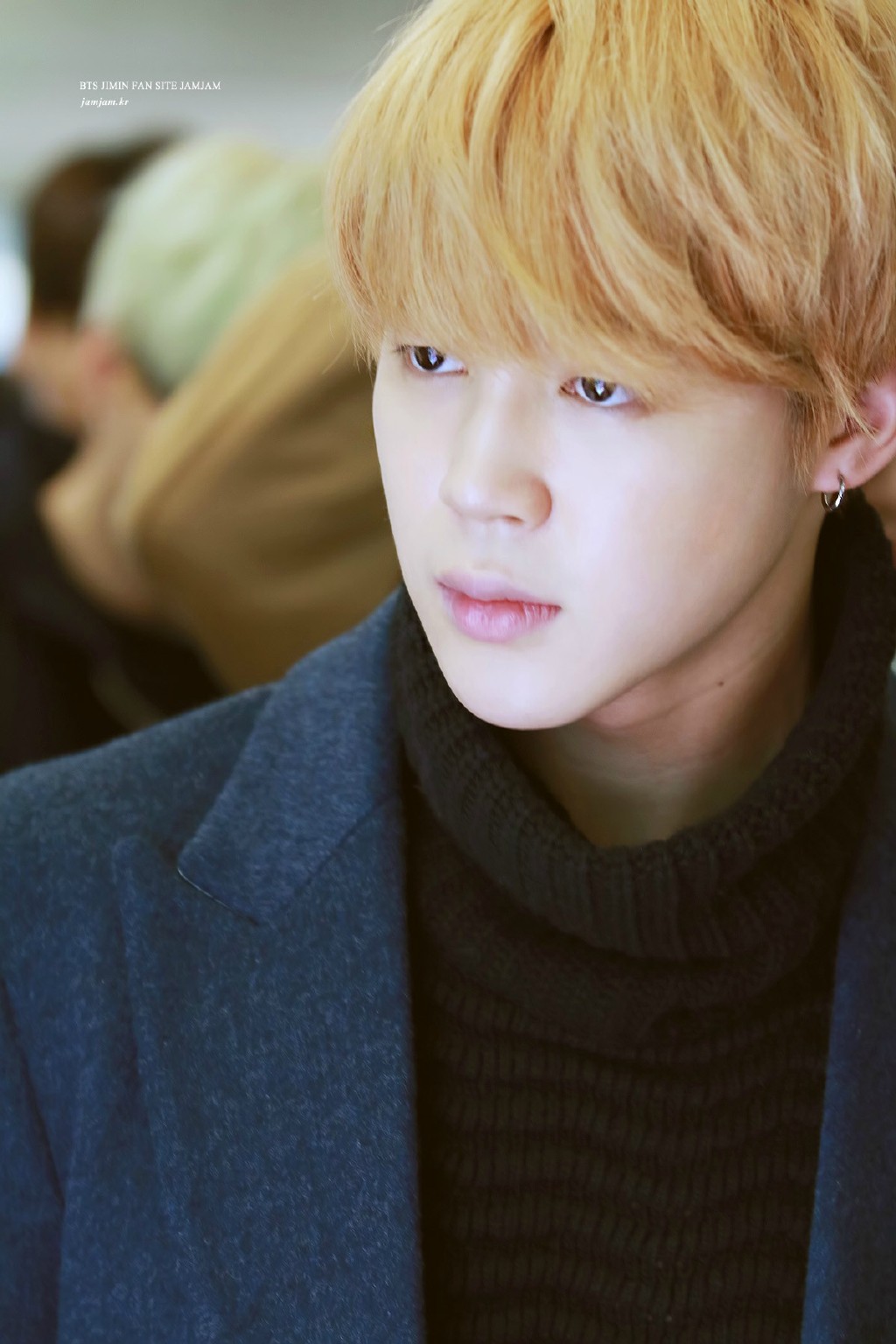  p>朴智旻(jimin),1995年10月13日出生于韩国釜山广域市,韩国流行乐男