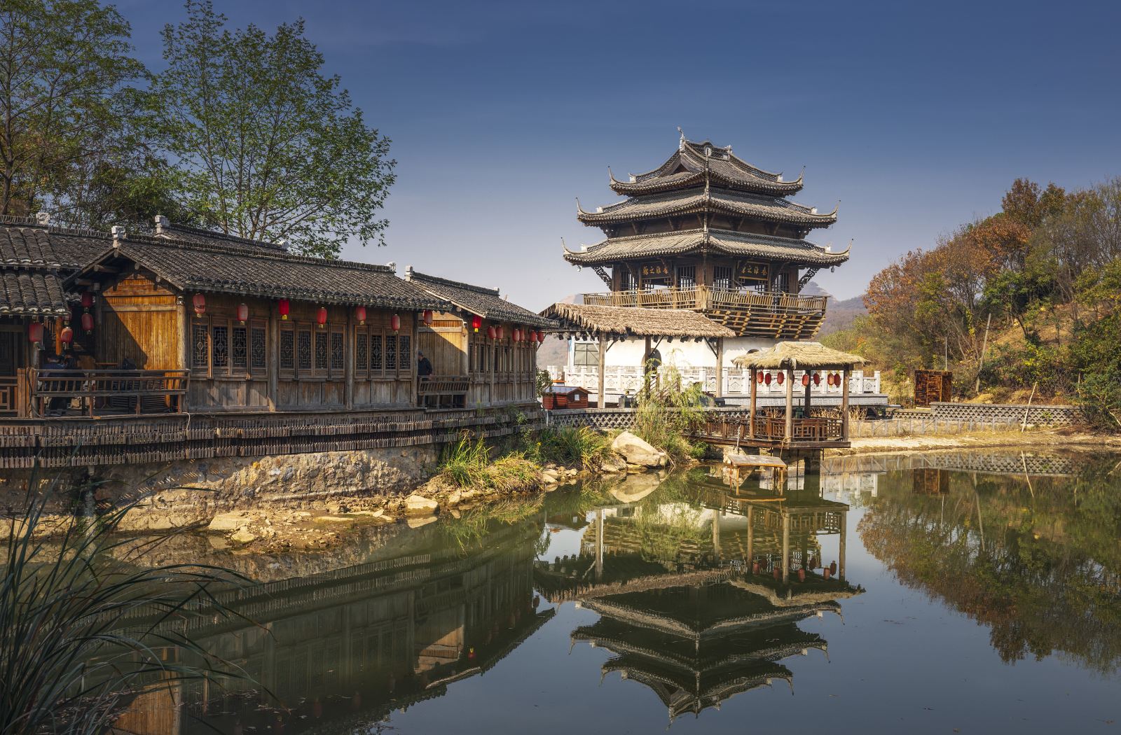  p data-id="t15atcdzwycz">千华古村,位于镇江市句容市宝华镇杨柳泉