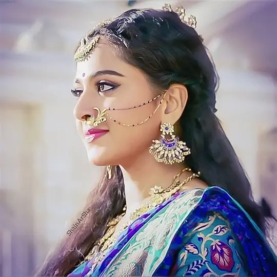 谢蒂(anushka shetty),1981年11月7日出生于印度芒格洛尔,印度女演员