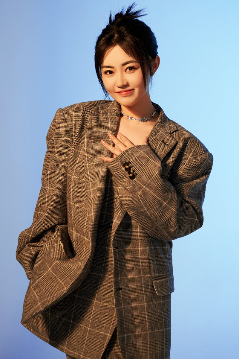  p data-id="gnbzhv5sfc">张悦楠,出生于1995年3月3日,毕业于 a