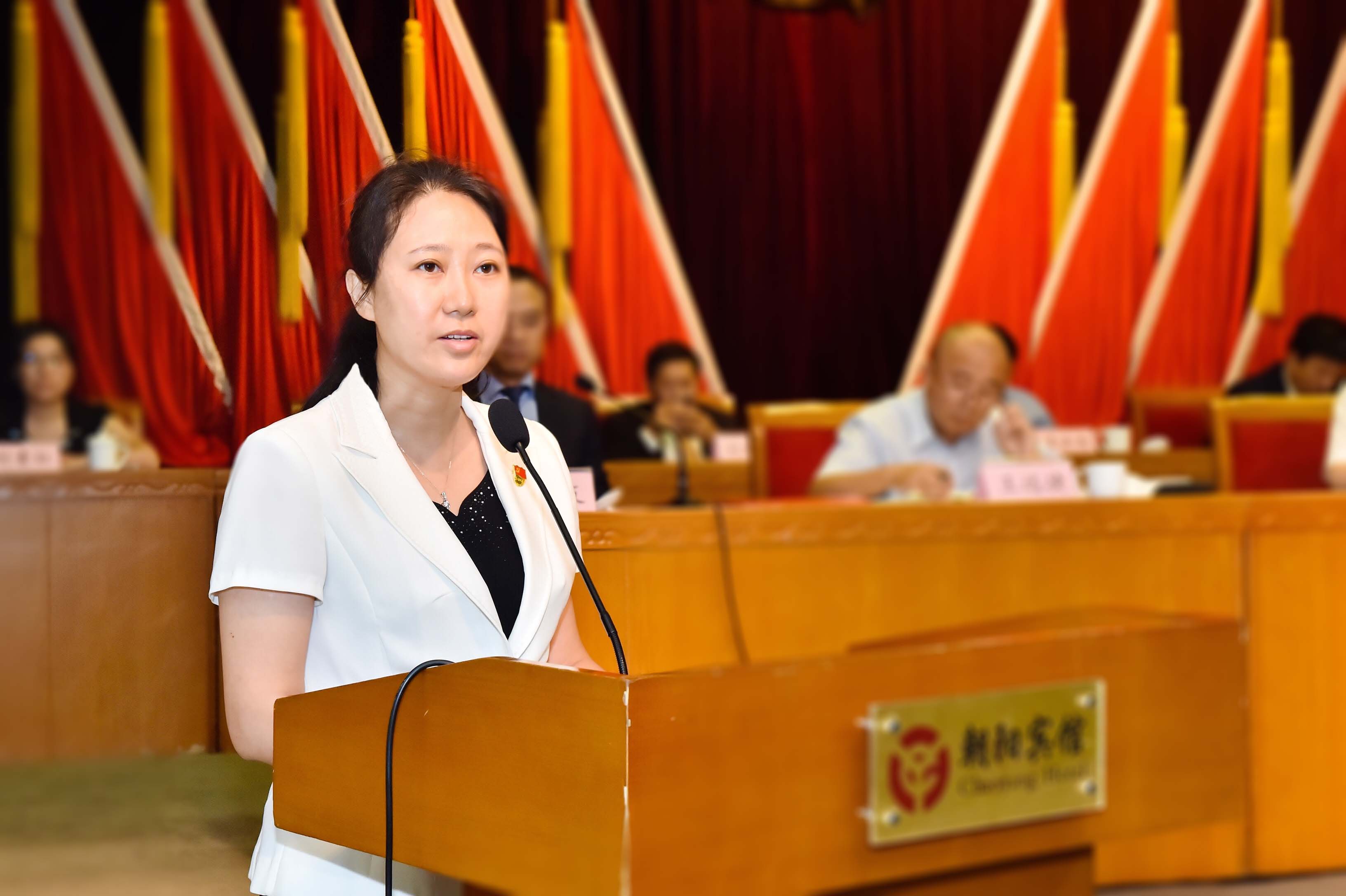 孟丽娜