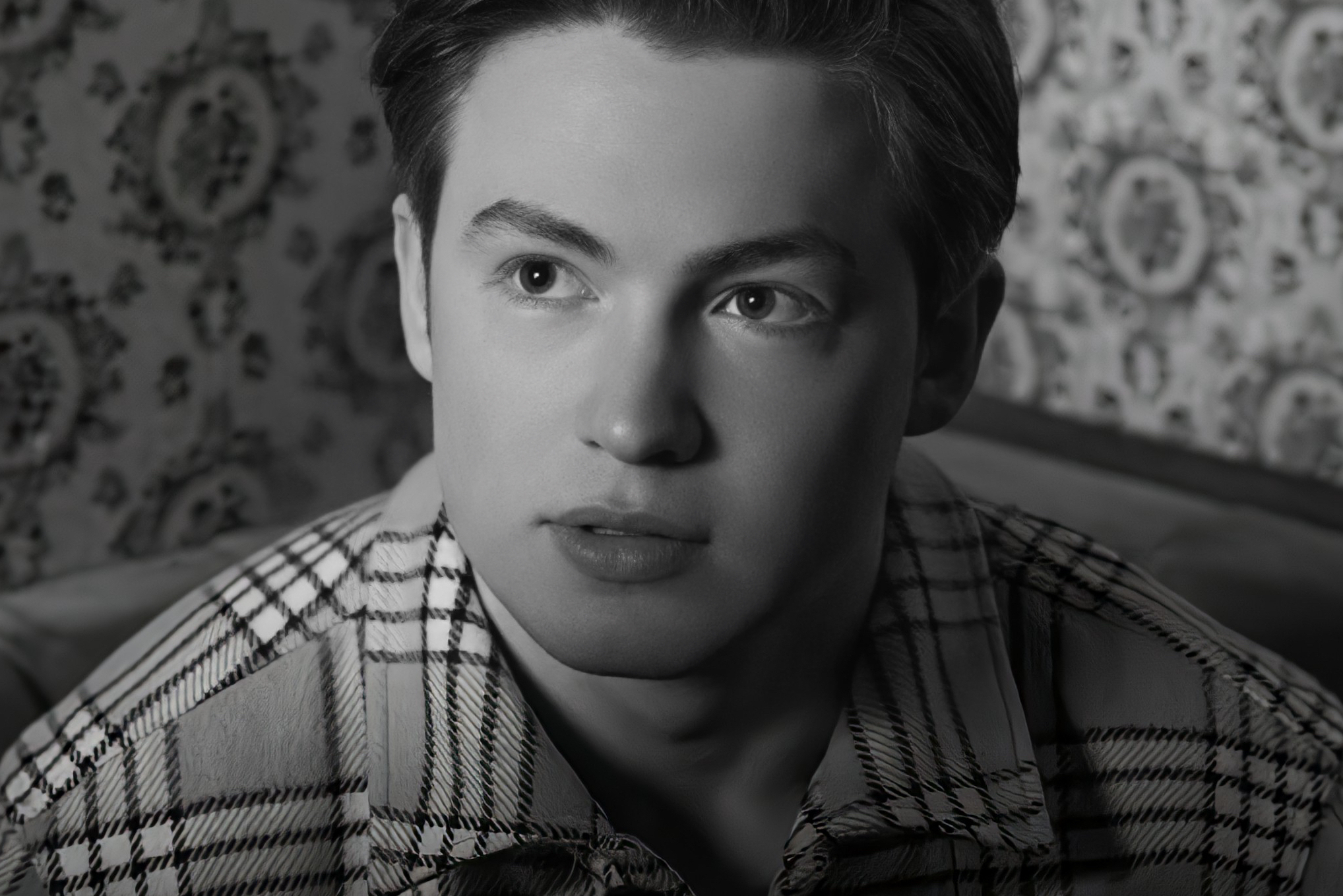 data-lemmaid="15923939">克罗伊登伦敦自治市 /a>,英国男演员,歌手