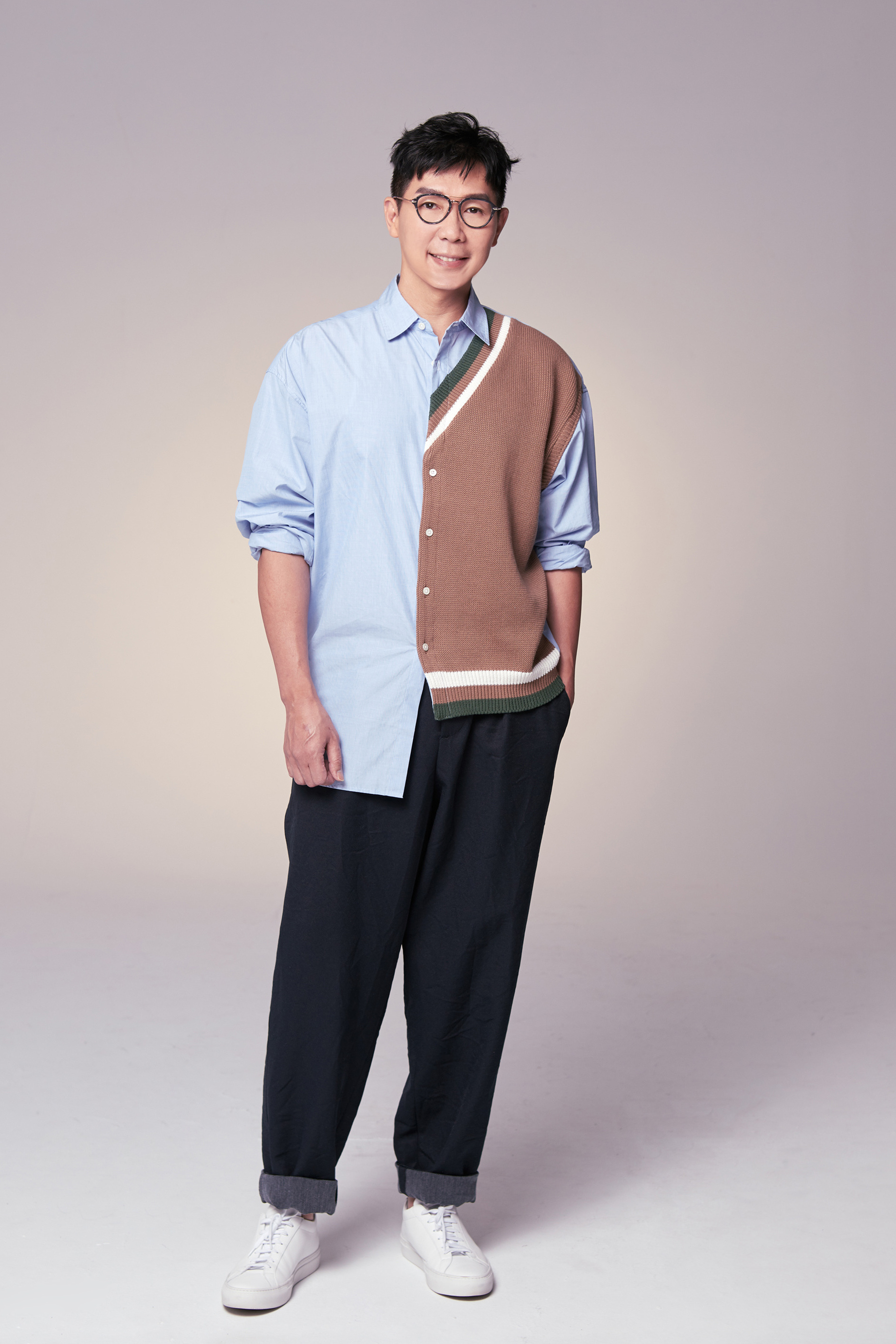  p>品冠,本名黄品冠,1972年2月26日出生于马来西亚吉隆坡,祖籍中国