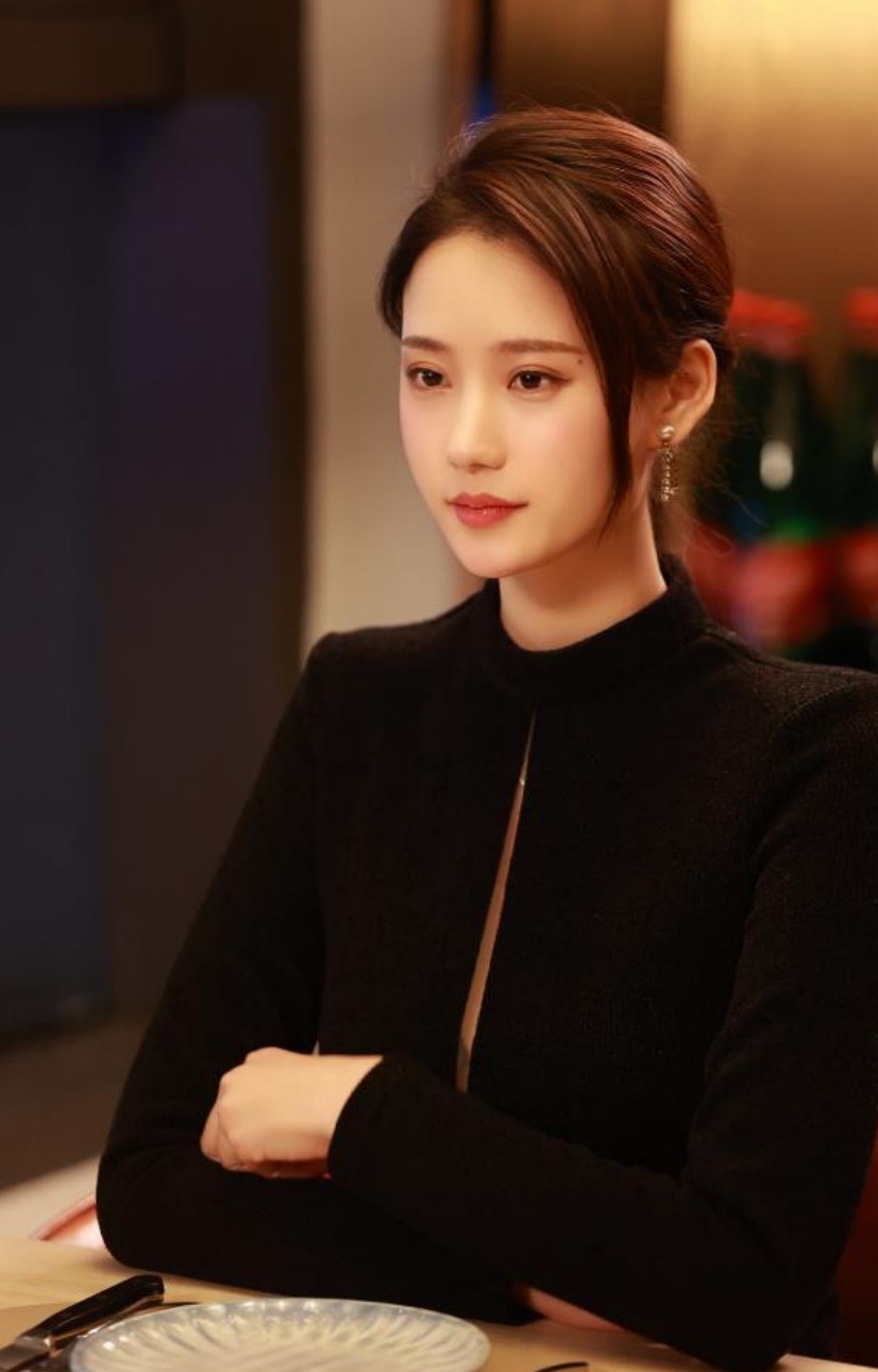 ="unbgr2mpnqlj">张妍熙,中国内地女演员,荣获搜狐"年度最美女人"称号