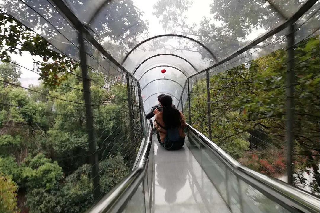 玻璃滑道