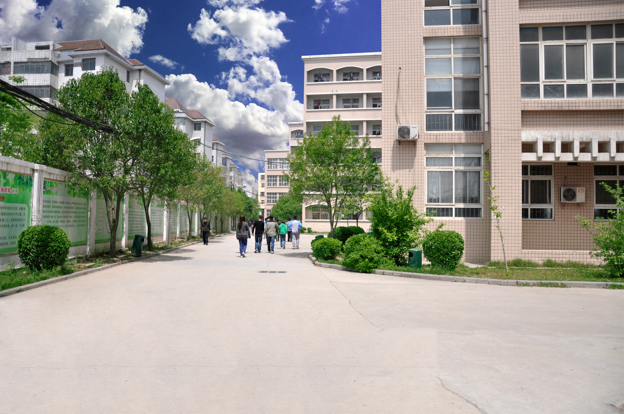 河南东华服装学校