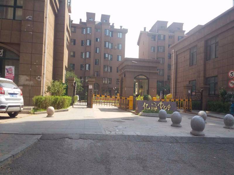  p>亿海阳光二期位于沈阳市皇姑皇姑区,共计房屋1659户. /p>
