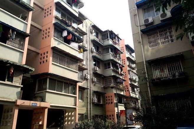  p>鸿祥公寓位于北京市大兴西红门,共计房屋180户. /p>