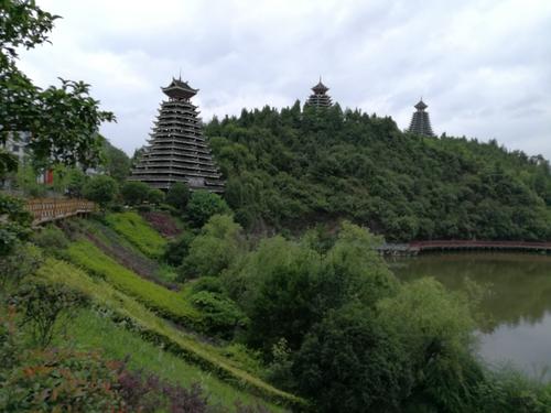 data-lemmaid="5955286">黔东南苗族侗族自治州 /a>凯里市,地处 a