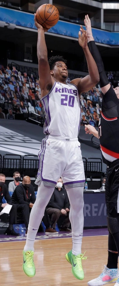  p>哈桑·怀特塞德(hassan whiteside),1989年6月13日出生于 a target