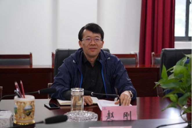  p>赵刚,现任贵州省水利投资(集团)有限责任公司董事,副总经理. /p>