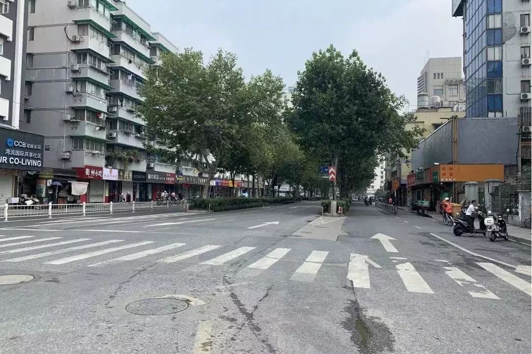  p>香山南路是中国河南省 a target="_blank" href="/item/郑州市