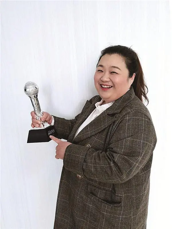 周蕾