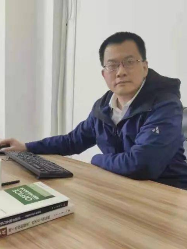  p>王栋,男,博士学位,现任 a target="_blank" href="/item/中国海洋