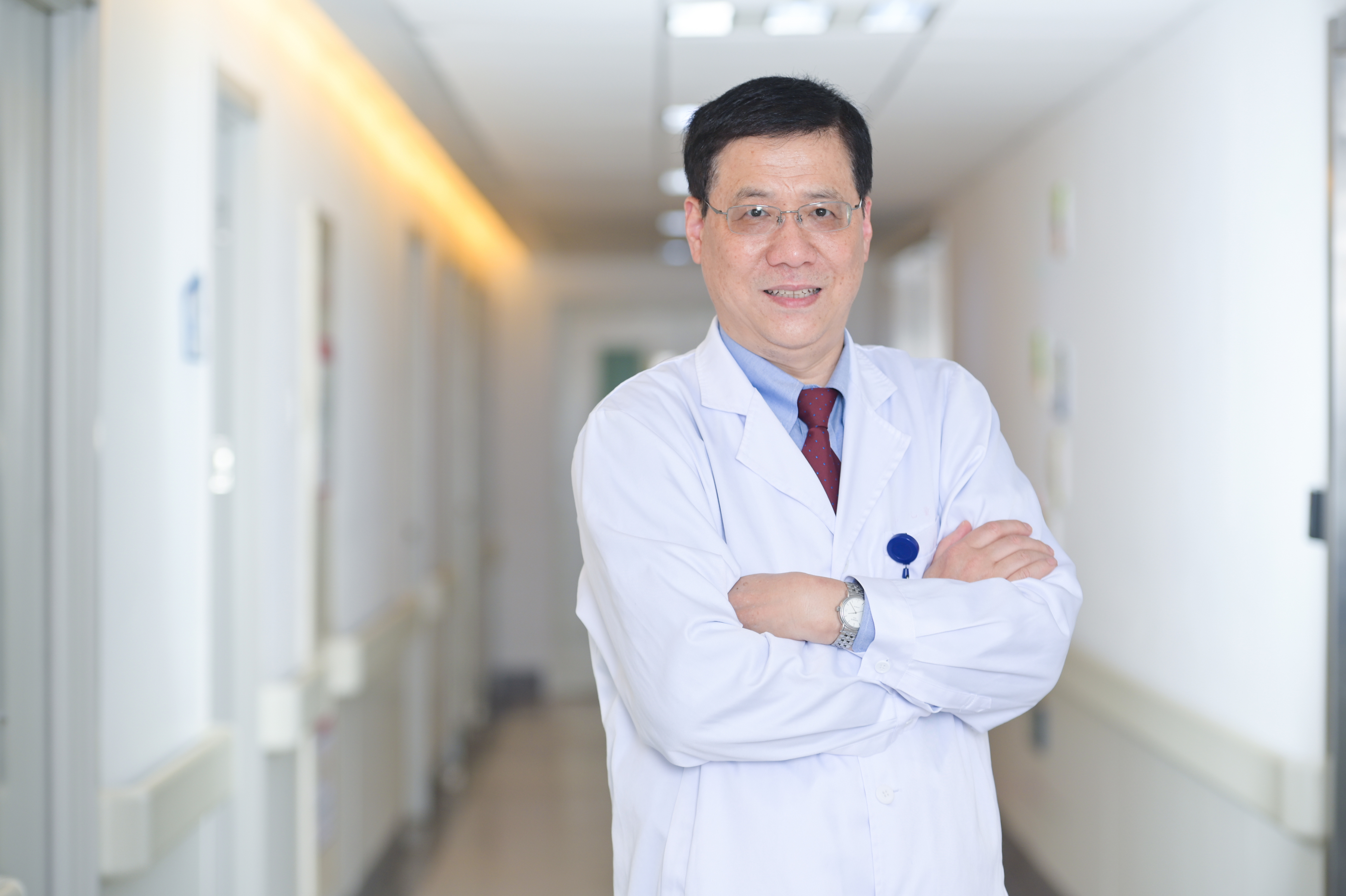 ctrid="sbkkwjh0cjlm">1,男,1983年毕业于上海第二医科大学,曾