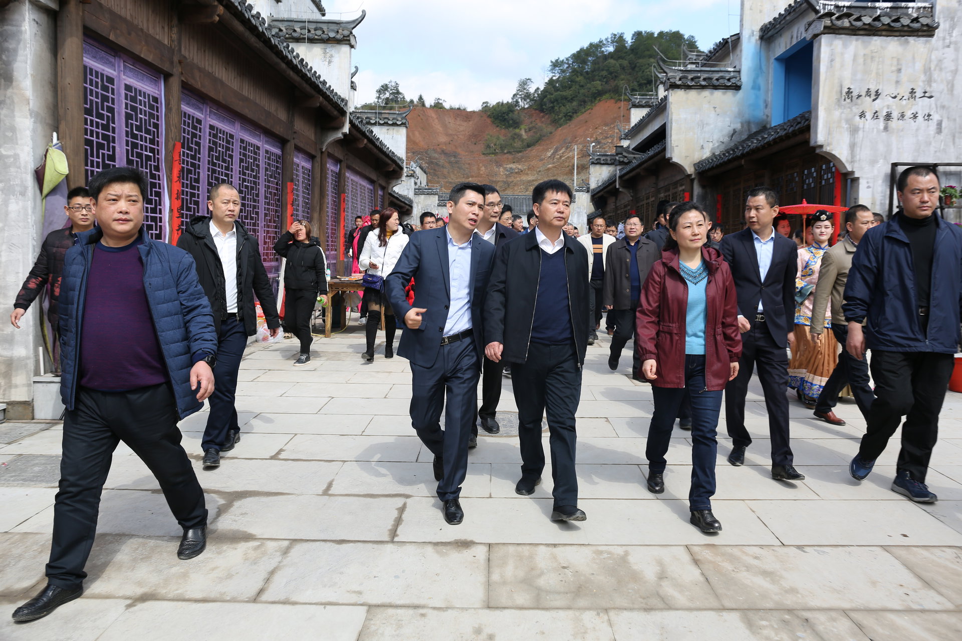 刘汉军1985年10月16日生于江西 a target="_blank" href="/item/上饶