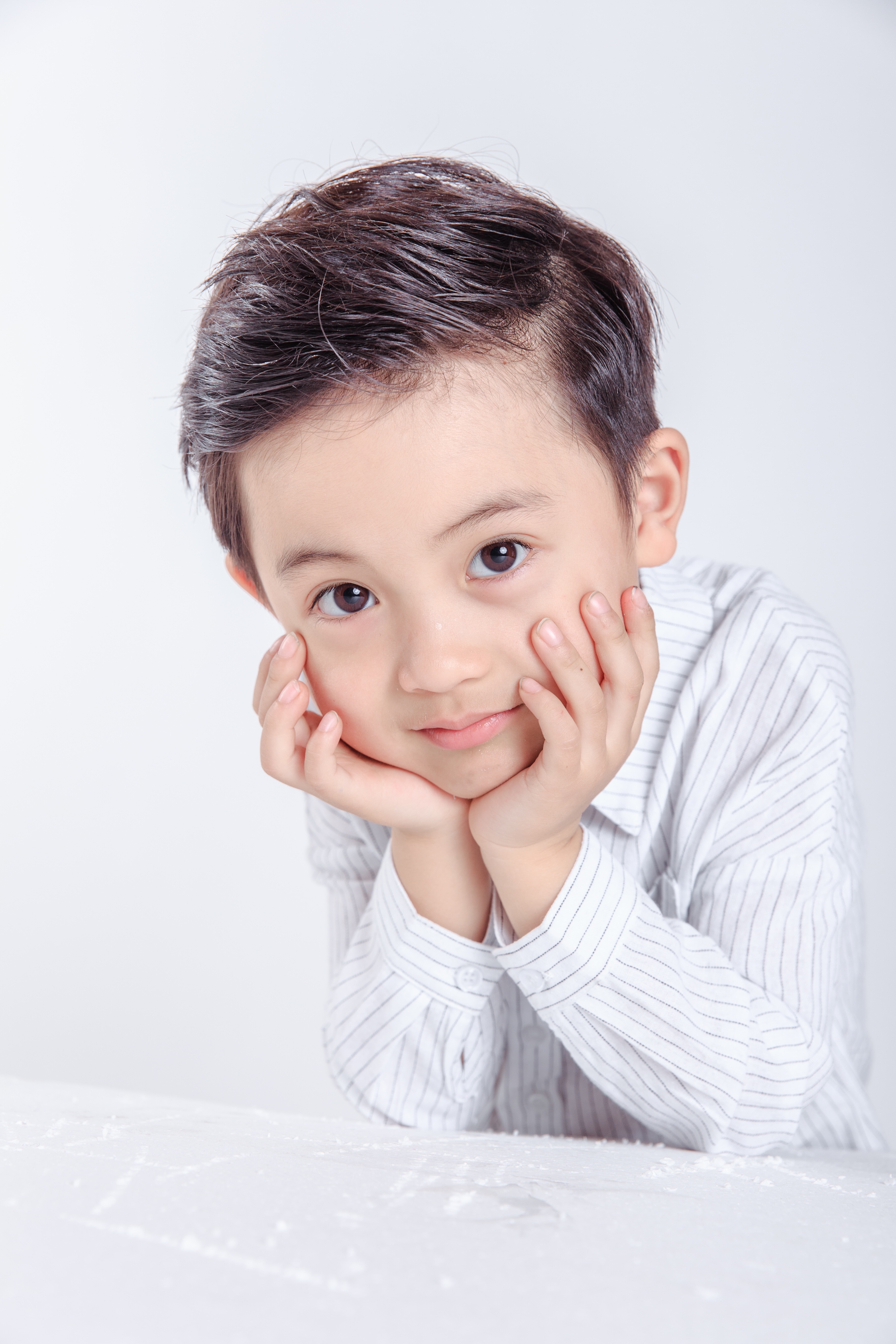 男,2011年1月24日出生于重庆市,童星,中国内地男演员