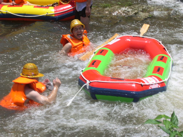 宁波班溪漂流景区
