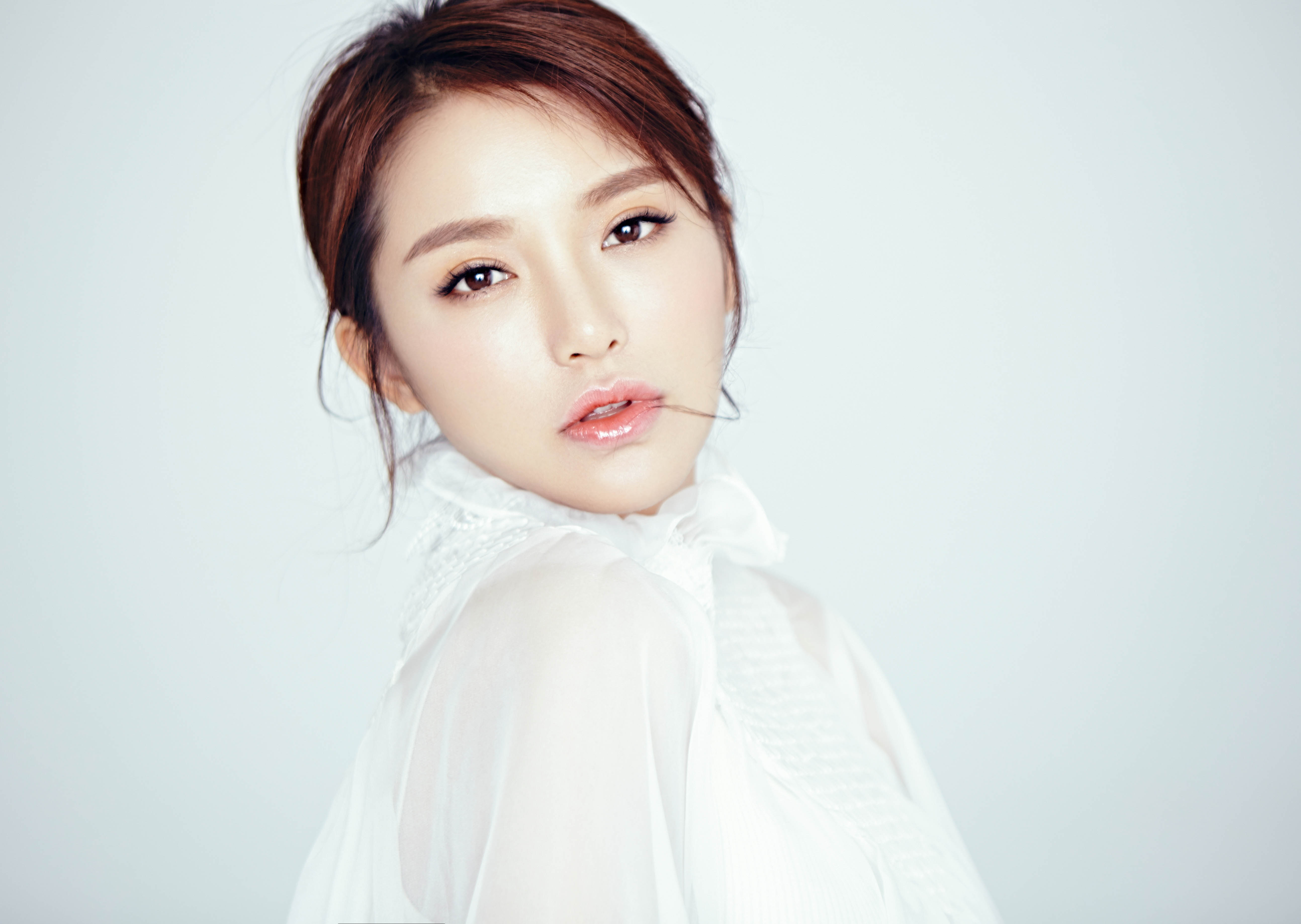 因参加综艺节目《 a target="_blank" href="/item/非诚勿扰/157"