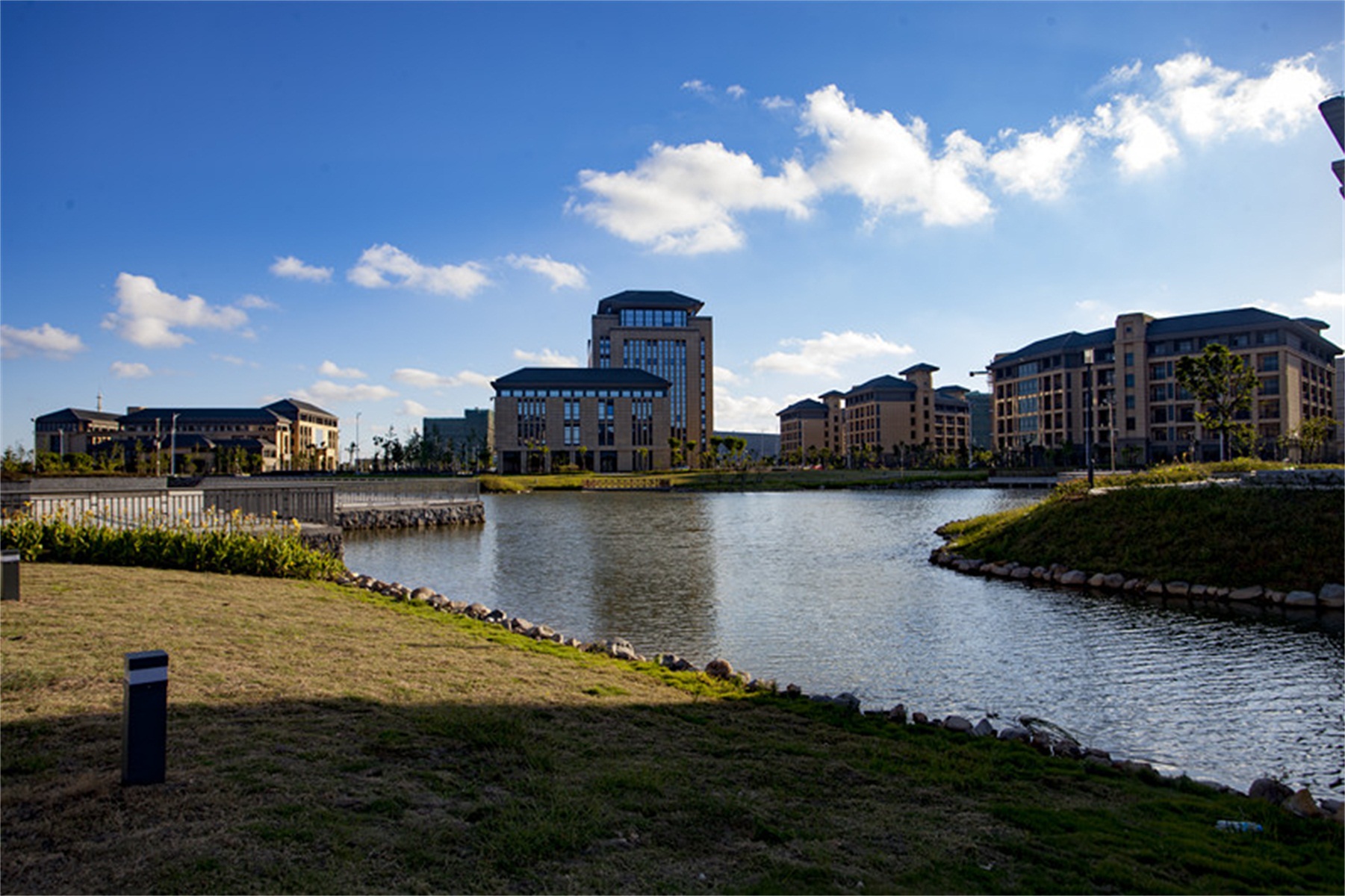  p>浙江东方职业技术学院是经浙江省人民政府批准,教育部备案的 a