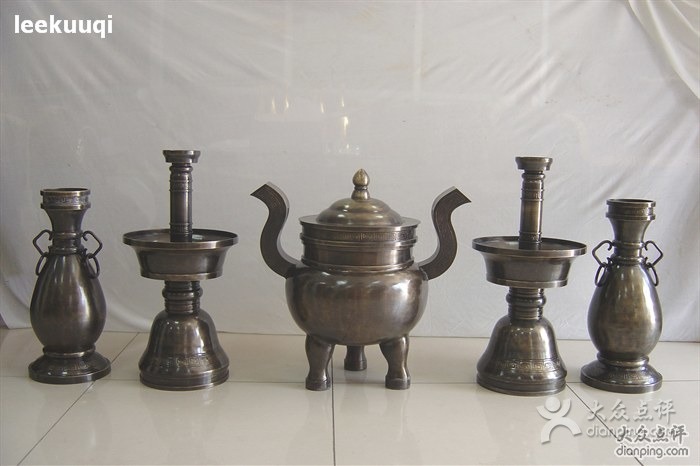  p data-id="go144phfxw">五供,中国民间祭祀用盛供品的五件器皿.