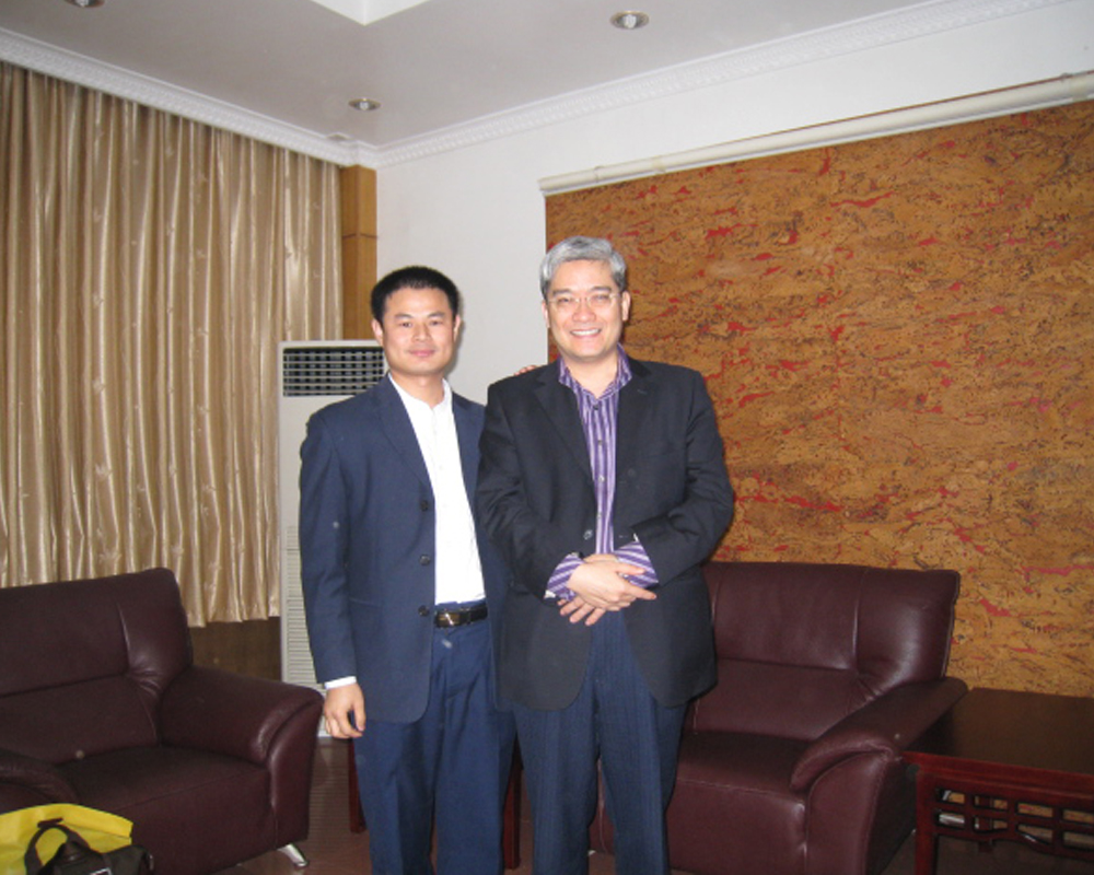  p>张三红(英文名:martinzhang)1974年5月1日出生