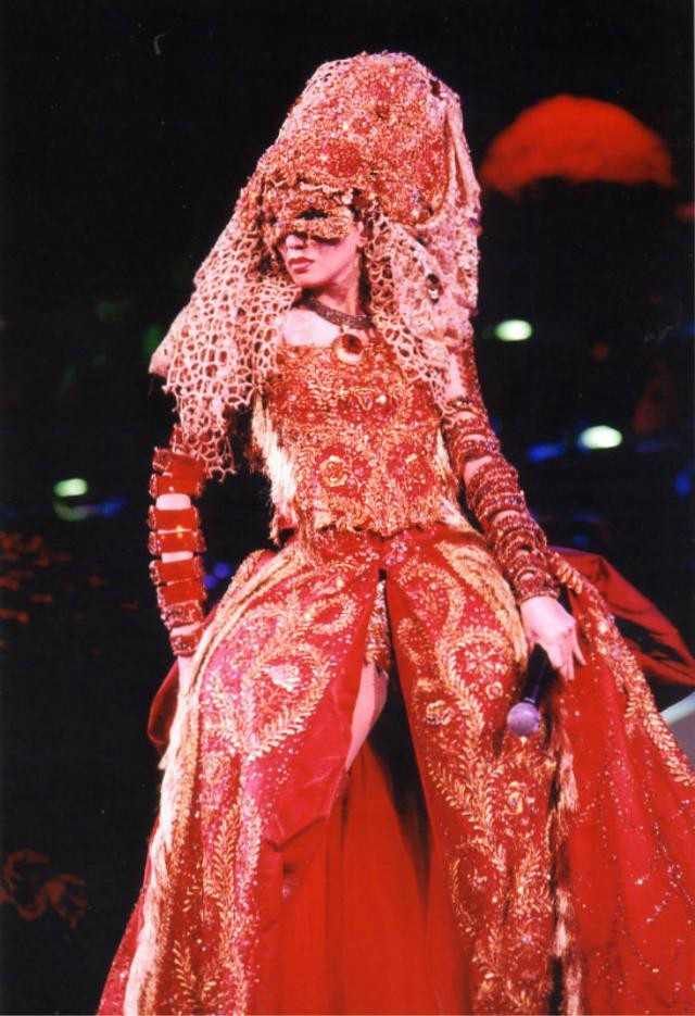 梅艳芳经典金曲演唱会