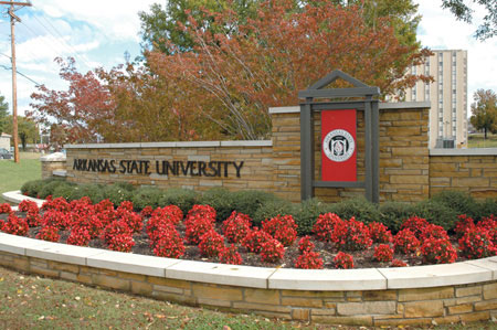  p>阿肯色州立大学是 a target="_blank" href="/item/美国南部