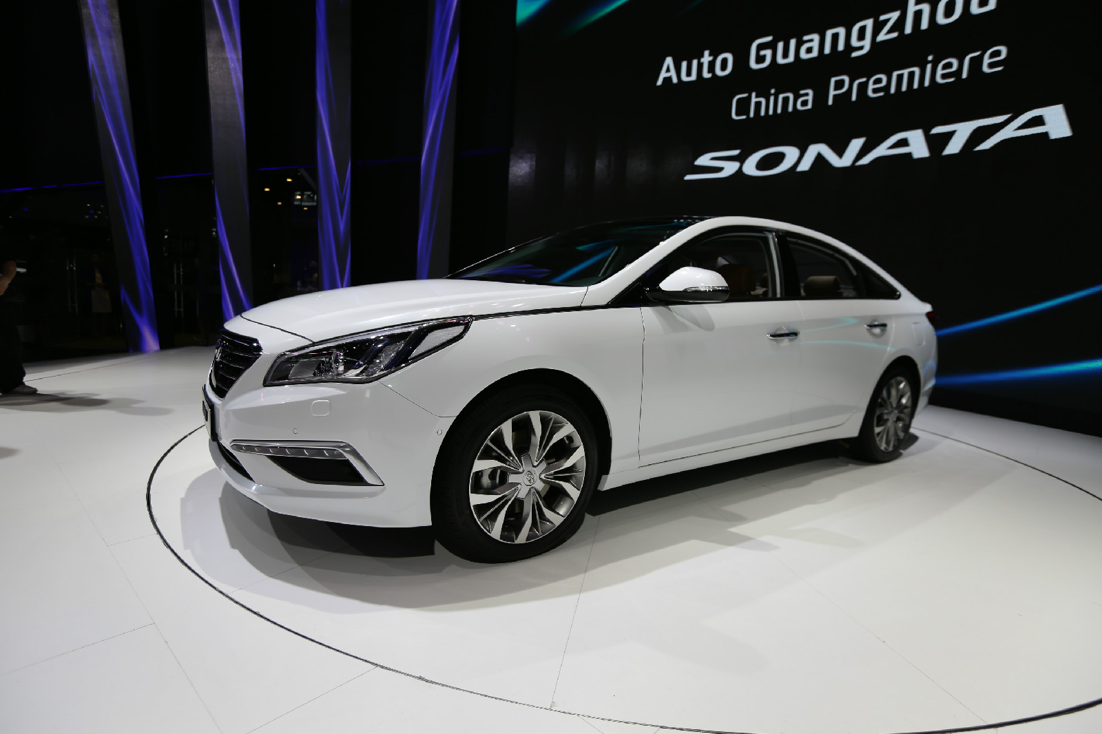  p>索纳塔sonata作为传承30年的知名品牌,先后在韩国,欧洲,北美,中国