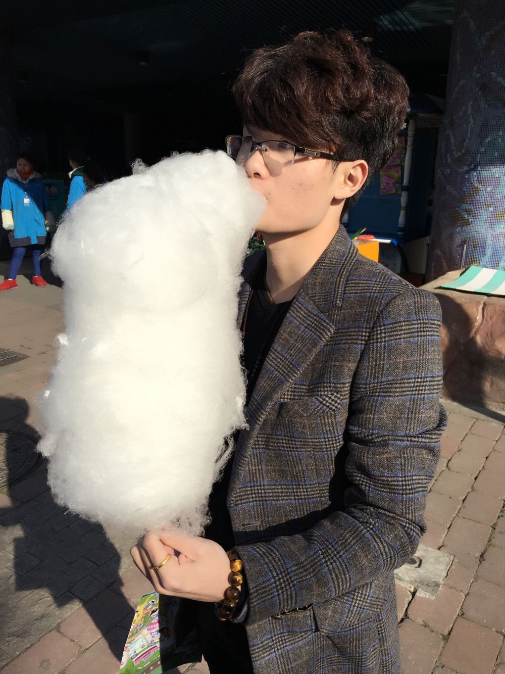 7">《绝美冥妻》是连载于黑岩阅读网的悬疑类网络小说,作者是浙三爷