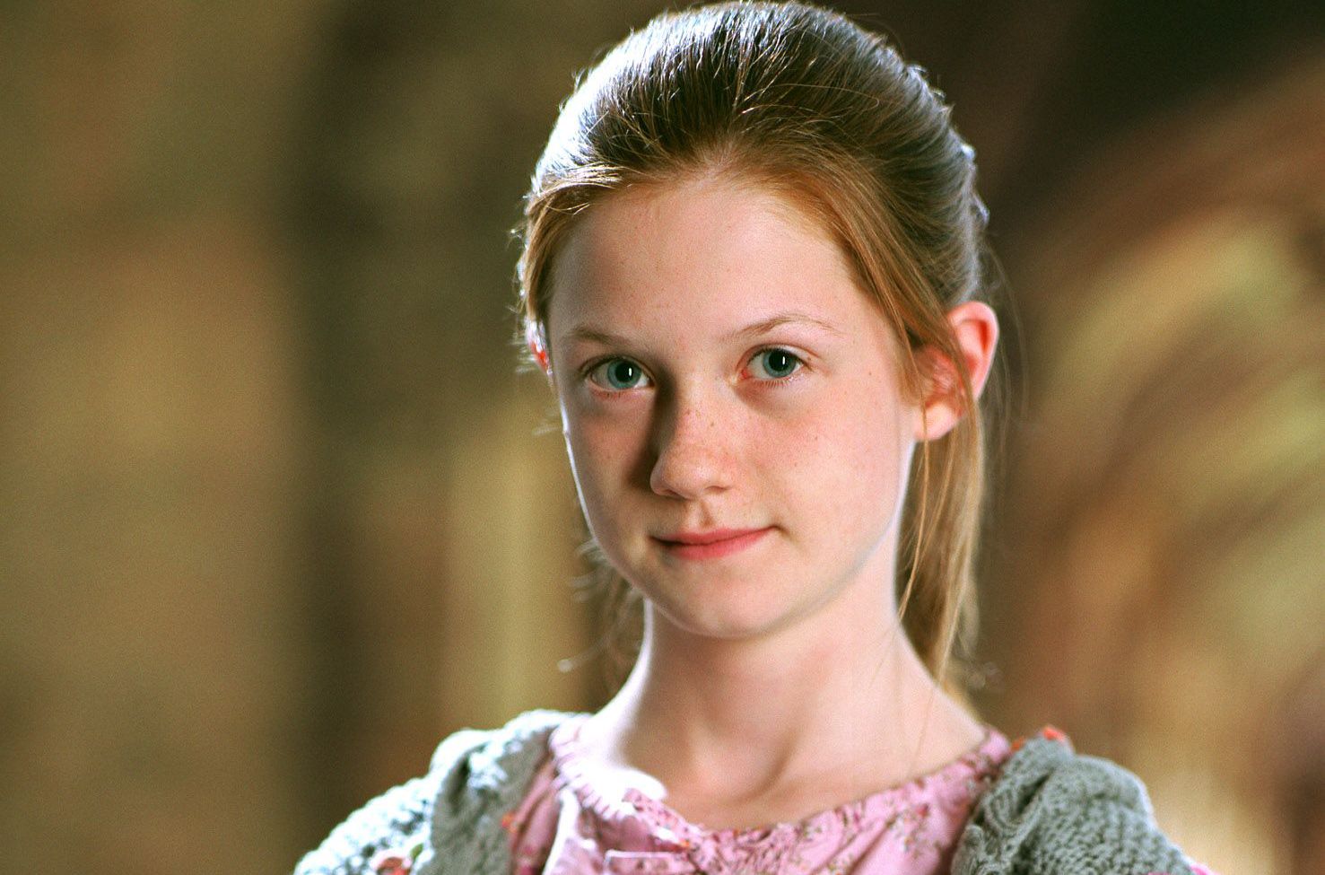 weasley),全名为金妮芙拉·莫丽·韦斯莱·波特(ginevra molly