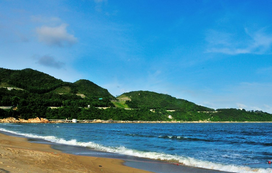  p>大鹏湾(英文名mirs bay,故又叫马士湾)是一个位于中国香港和中国