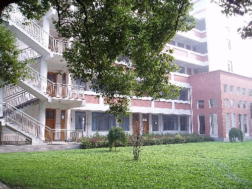  p data-id="gnazvuqcd1">浙江省桐乡市第六中学桐乡六中创建于1998年