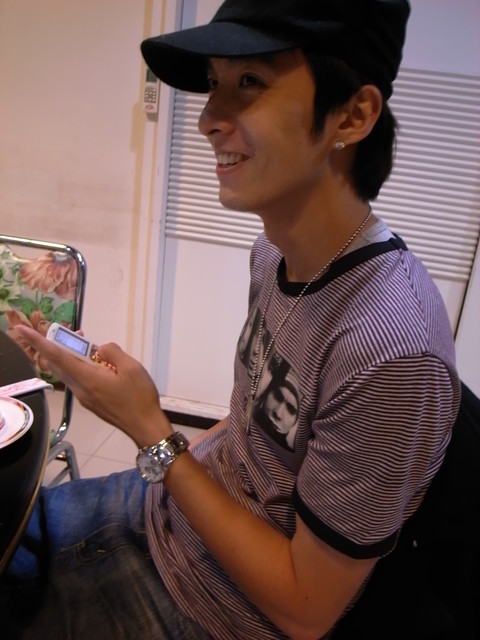  p>张雁名,本名张雁旻,1982年10月29日出生于香港,中国台湾男演员