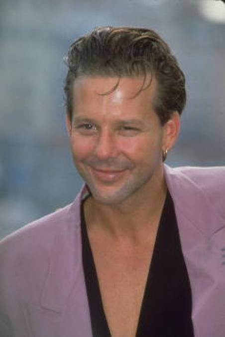  p>米基·洛克(mickey rourke),原名菲利普·洛克(phillip rourke)