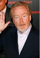 《我爱小麻烦》是由弗兰克·阿穆里执导,哈维·凯特尔,索拉·伯奇主演