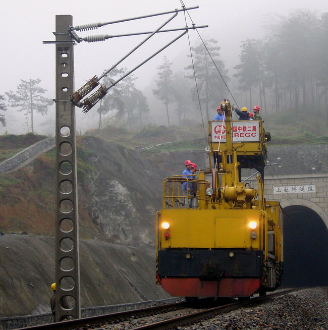  p>黔桂 a target="_blank" href="/item/铁路/374732" data-lemmaid=