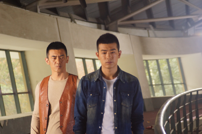  p>李岷城,1987年3月15日出生于辽宁省盘锦市,中国内地男演员,毕业于 