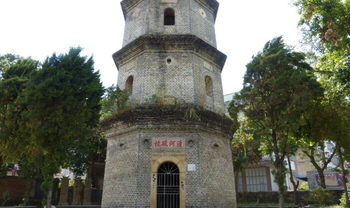  p>河婆古塔位于揭西县 a target="_blank" href="/item/河婆镇