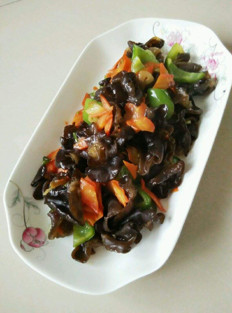 素炒木耳