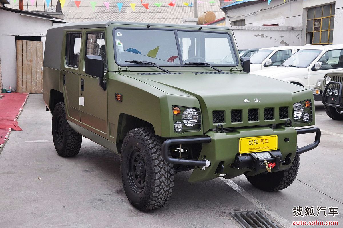 勇士战地越野车)是由 a target="_blank" href="/item/北京吉普汽车