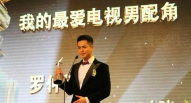 41岁杨怡怀孕，女强男弱曾被群嘲的爱情终于被看好了？_百科TA说