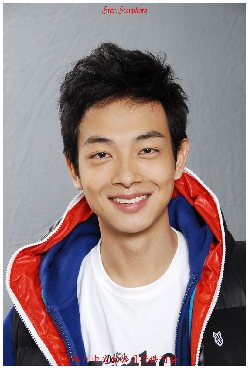  p>梁竞徽 i>(oscar leung) /i>,原名梁烈唯,1979年3月26日生于中国