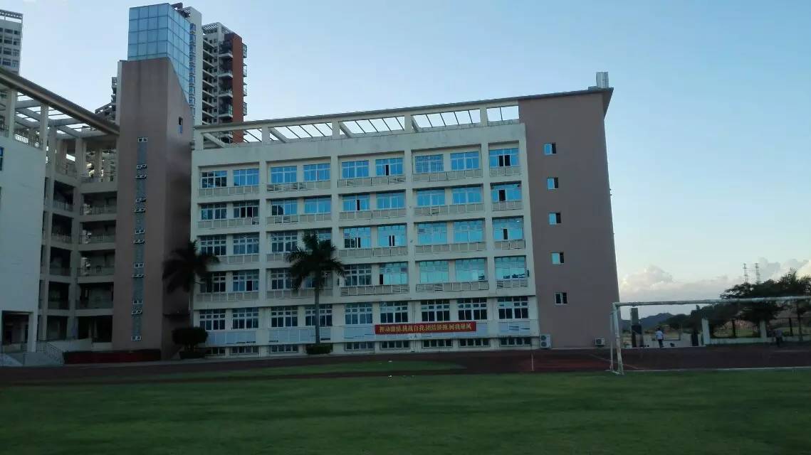  p>坂田新城学校是龙岗推进教育事业均衡发展,解决坂田片区上学难问题