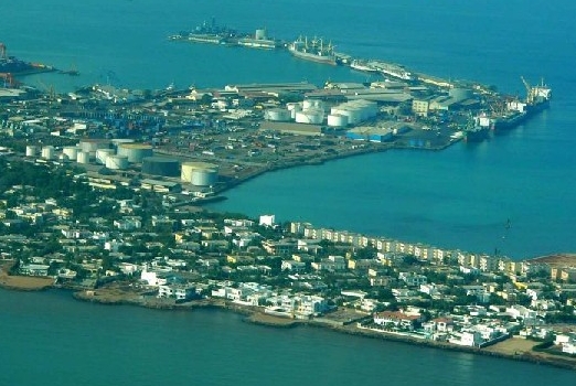  p>吉布提港(fuel and diesel oil same as jibouti),是东非吉布提