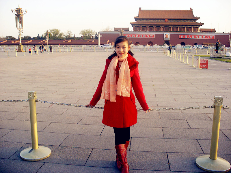  p>《五星红旗我爱你》是由张美辰演唱一首儿童歌曲,由姜延辉作词