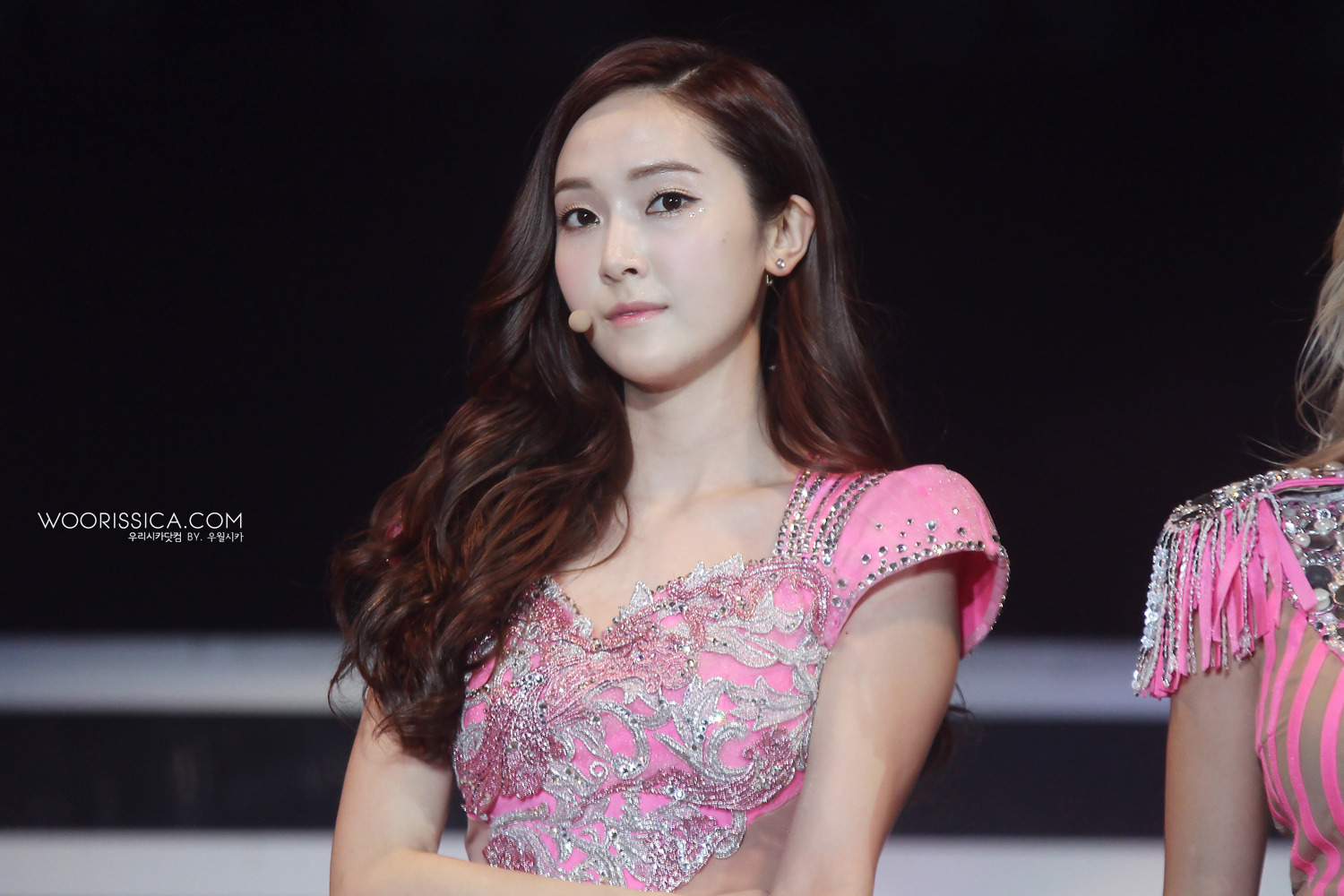  p>郑秀妍(jessica jung),1989年4月18日出生于美国加利福尼亚州