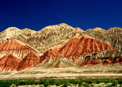  p>五彩山也称为"五色山",是蚀余景观之一,位于 a target="_blank"