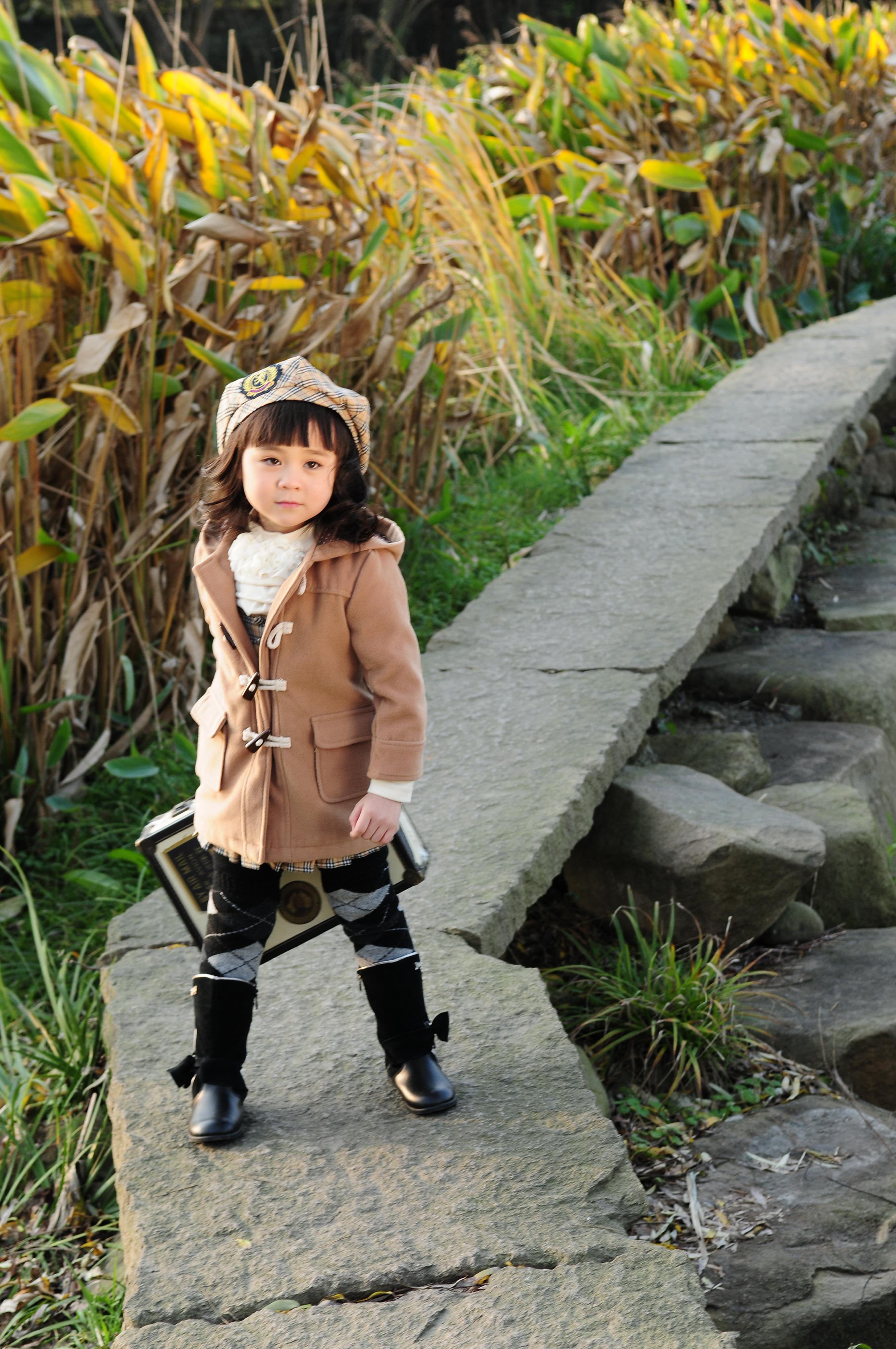  p>张雅涵,中国女 a target="_blank" href="/item/童星/2021081"