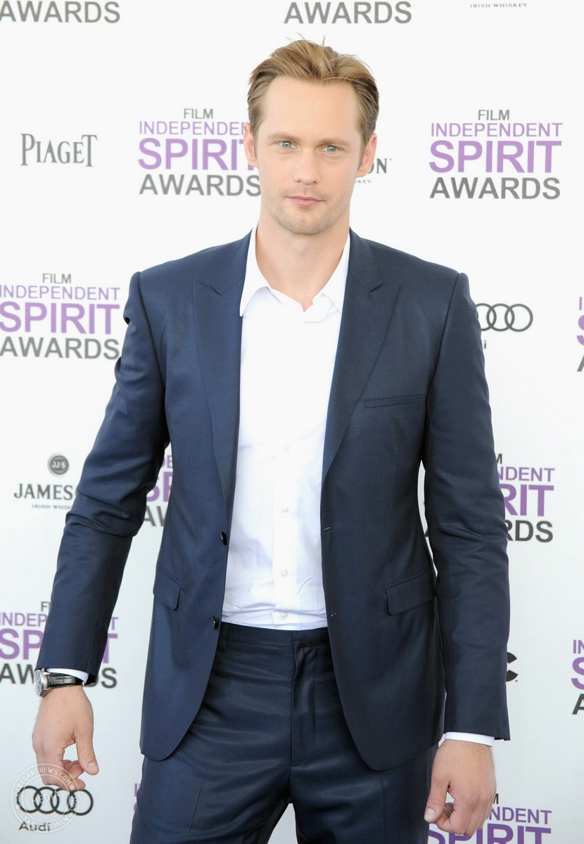  p>亚历山大·斯卡斯加德(alexander skarsgard),1976年8月25日出生于